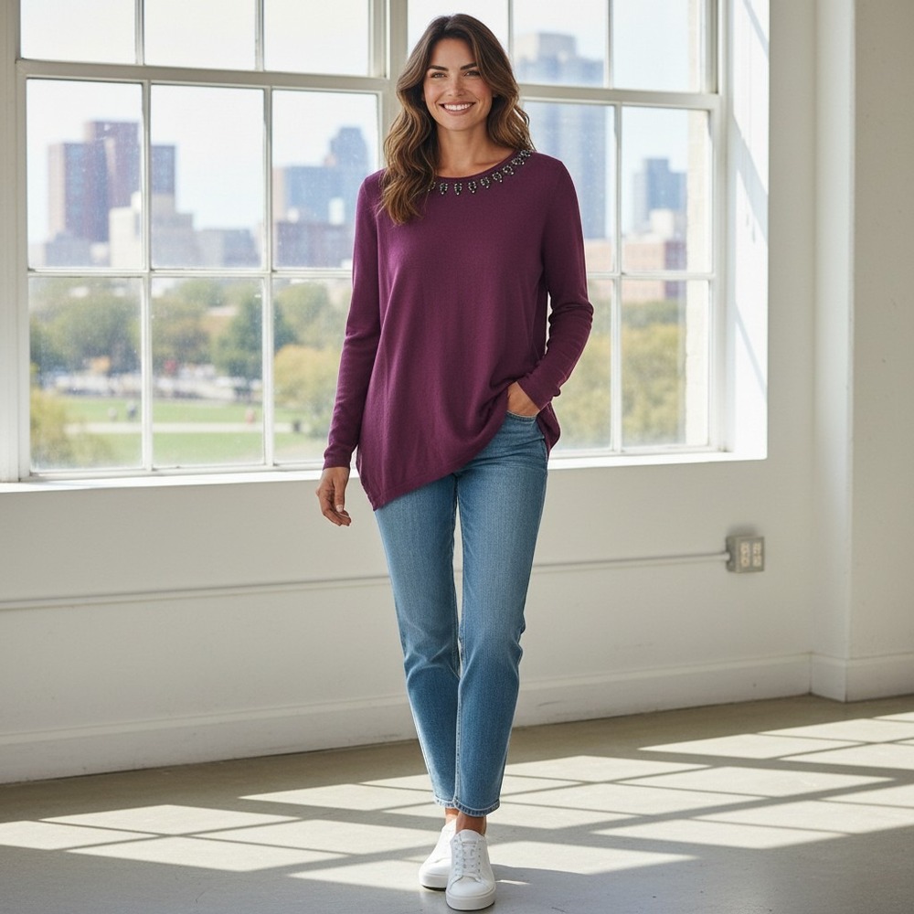Simply Vera Vera Wang Sweater XS Purple Excellent Embellished Sharkbite Hem Top
